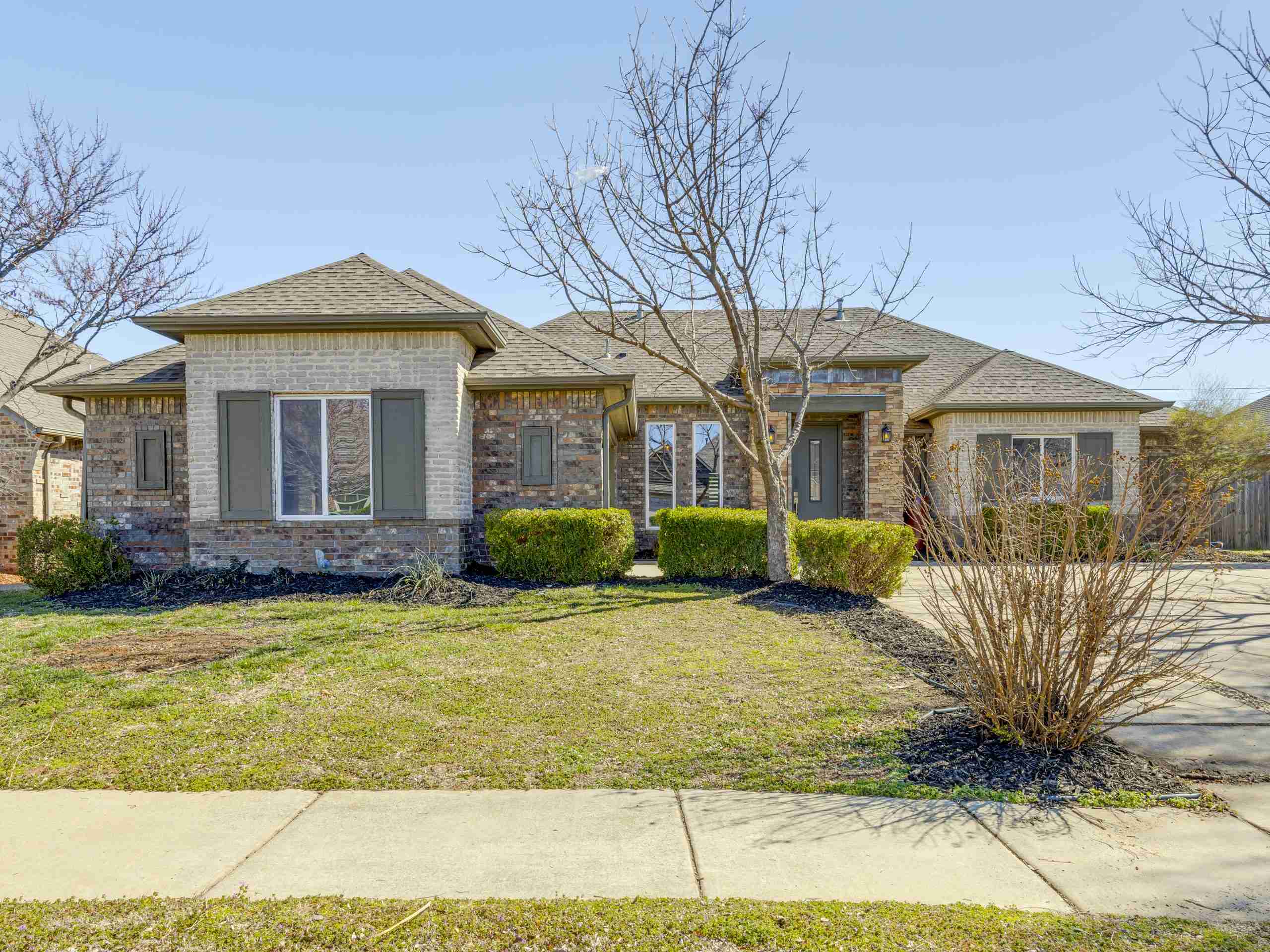 Alexis Laqua - 17412 White Hawk Dr-2
