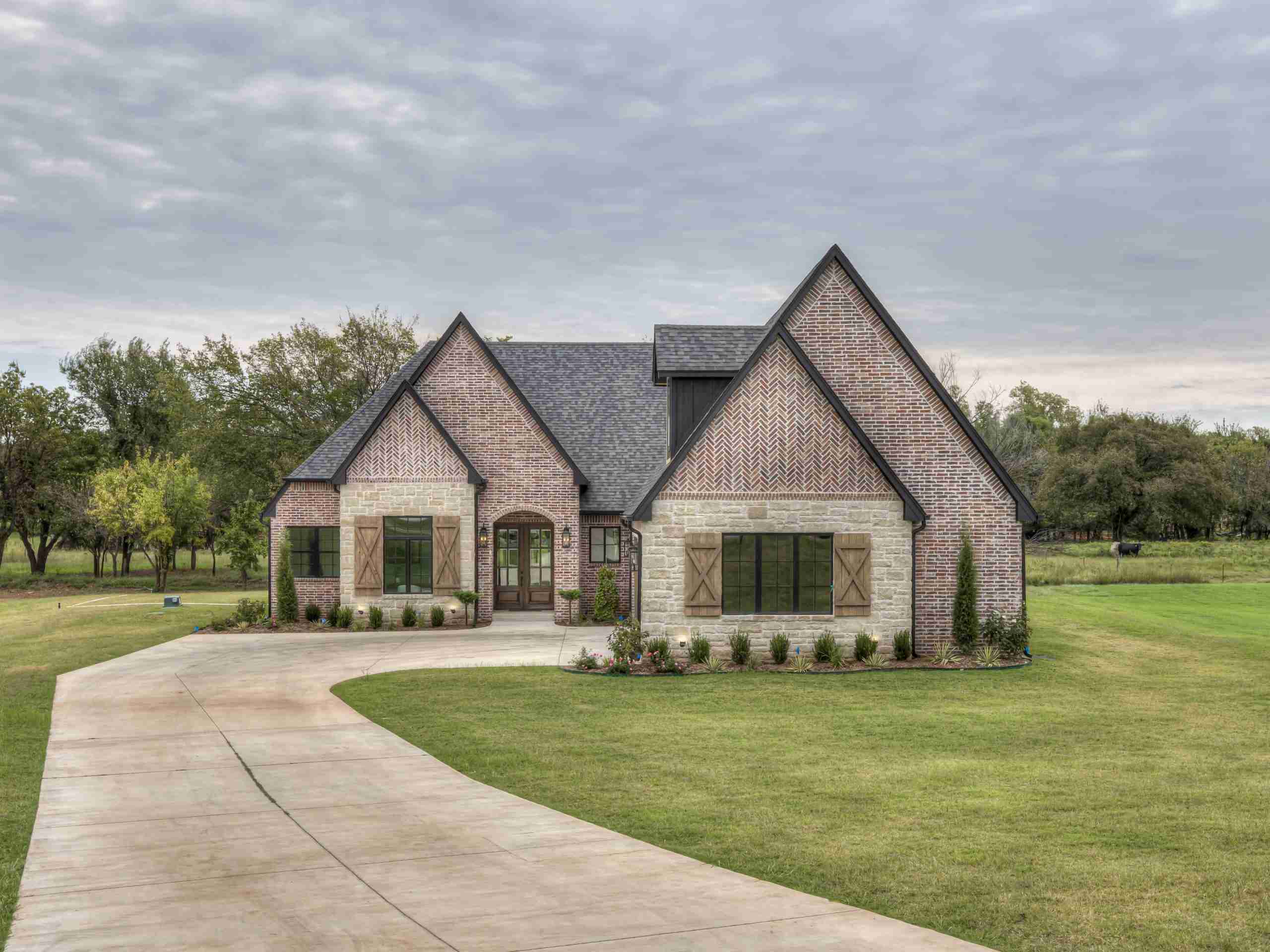 Alexis Laqua - 11545 Hampton Dr-23